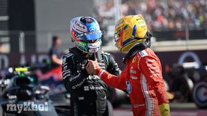 Kimi Antonelli Extends Lead By Overtaking Hamilton In Silverstone Sprint
