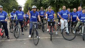 'Cheer for Bharat': Sports Minister Promotes Fit India Initative with Cycling Rally Ahead Of CWG 26 Opening