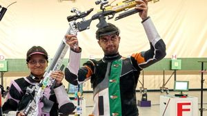 India Shooters Sonam Uttam Maskar And Himanshu Dhillon Win Bronze In 10m Air Rifle Mixed Team