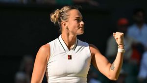 Wimbledon 2026: Sabalenka passes Ostapenko test to set up last-16 clash with Osaka