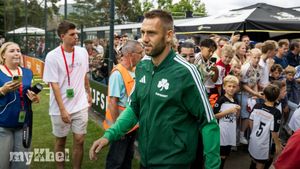 De Vrij Seeks To Reestablish Importance With Panathinaikos After Inter Exit