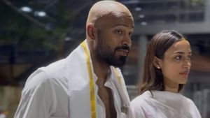 Hardik Pandya's Temple Visit Sparks CSK Frenzy, Mumbai Indians Finally Respond