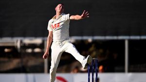 AUS vs BAN: Josh Hazlewood Joins Lyon, Cummins in Elite 300-Wicket Club With Six-Fer Against Bangladesh