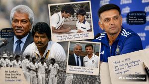When Young Rahul Dravid Asked for Roy Dias' Autograph: Sri Lankan Great Recalls Special Bond