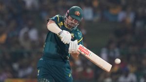 Travis Head Retains Allan Border Medal After Edging Alex Carey in Closest Vote in Years