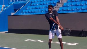 Sumit Nagal, Dhakshineswar Suresh Win to Enter Asian Games Pre-Quarters
