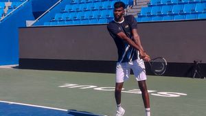 Asian Games: Dhakshineswar Suresh, Sumit Nagal Advance to Tennis Singles Pre-Quarterfinals