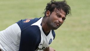 Ramesh Powar Favourite to Replace Ajit Agarkar as BCCI Selector, Pragyan Ojha Set to Lead Panel: Report