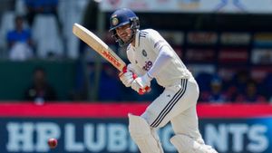 Shubman Gill to Take 4-5 Personal Net Bowlers to New Zealand, Skipper to Bear Expenses: Reports