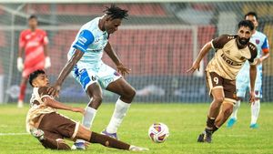 “Fans Will Be Here”: Stephen Eze Unfazed by Expectations as Odisha FC Seek First ISL Win Against NorthEast United