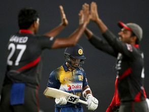 ബൗളിംഗില്‍ പുലിക്കുട്ടികള്‍, ബാറ്റിംഗില്‍ പൂച്ചക്കുട്ടികള്‍... പാവം യുഎഇ ബംഗ്ലാദേശിനോടും തോറ്റു!