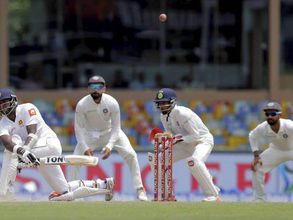 സര്‍ ജഡേജയ്ക്ക് 5 വിക്കറ്റ്... ശ്രീലങ്കയെ ഇന്നിംഗ്സിനും 53 റൺസിനും തോൽപ്പിച്ച് ഇന്ത്യയ്ക്ക് പരമ്പര!!