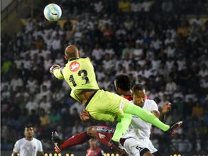 ഐഎസ്എല്ലില്‍ വീണ്ടും 'ഡ്രൈഡേ'... ആദ്യം ബ്ലാസ്റ്റേഴ്‌സ്, ഇത്തവണ കോപ്പലാശാന്‍, കഷ്ടിച്ചു രക്ഷപ്പെട്ടു