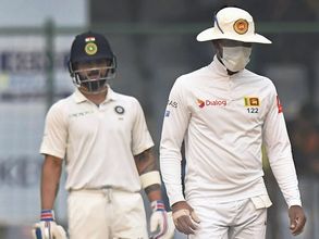 വിരാട് കോലി ഇന്ത്യയുടെ ഇന്നിംഗ്സ് ഡിക്ലയർ ചെയ്തതപ്പോൾ ശ്രീലങ്കന്‍ താരങ്ങളുടെ കയ്യടി.. വീഡിയോ!!