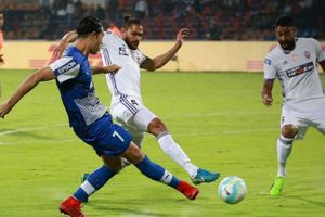 ഐഎസ്എല്‍: കേമനാര്? ഒപ്പത്തിനൊപ്പം... പോയിന്റ് പങ്കിട്ട് ബെംഗളൂരുവും പൂനെയും