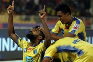 വിനീതിന്റെ വണ്ടര്‍ ഗോള്‍... പൂനെയെ വീഴ്ത്തി മഞ്ഞപ്പട, സെമി സാധ്യത സജീവം