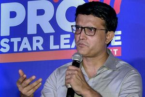 തോറ്റെന്ന് കരുതി ടീമില്‍ വെട്ടിനിരത്തല്‍ വേണ്ട; മുന്നറിയിപ്പുമായി ഗാംഗുലി