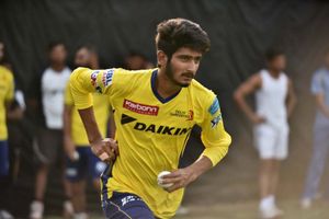 ഇന്ത്യയ്ക്ക് പുത്തന്‍ താരോദയമായി ഒരു ഇടങ്കൈയ്യന്‍ ബൗളര്‍ ഏഷ്യാകപ്പില്‍; ലക്ഷ്യം ലോകകപ്പ്