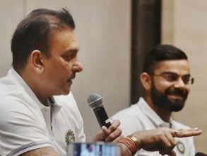 പരിശീലക നിയമനം, രവി ശാസ്ത്രിക്ക് 'ഓട്ടോമാറ്റിക് എന്‍ട്രി' നല്‍കി ബിസിസിഐ