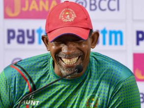 മൂന്നു വര്‍ഷം മുമ്പ് പുറത്താക്കി, സിമ്മണ്‍സ് വീണ്ടും അതേ റോളില്‍... പുതിയ വിന്‍ഡീസ് കോച്ച്