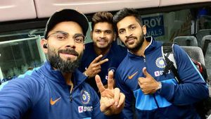 കിവികളെ പിടിക്കാന്‍ കോലിക്കൂട്ടമെത്തി... ടീം ഇന്ത്യ ന്യൂസിലാന്‍ഡില്‍, വെടിക്കെട്ട് കാത്ത് ആരാധകര്‍