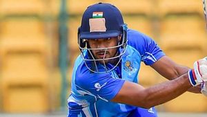 IND vs WI: മായങ്ക് അഗര്‍വാളിനെ ഏകദിന ടീമില്‍ ഉള്‍പ്പെടുത്തി ഇന്ത്യ, സഞ്ജുവിനും വിളിയെത്തുമോ?