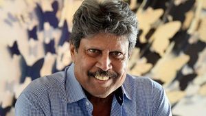 എംഎസ് ധോണിക്ക് ഇനി തിരിച്ചെത്താന്‍ സാധിക്കുമോ? അത് അത്ര എളുപ്പമല്ല, കപില്‍ ദേവ് പറയുന്നു