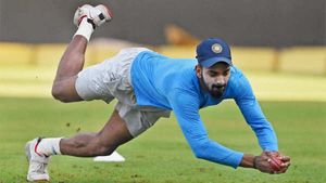 ആരുടെ ഏറും ഗ്ലൗസുകളിലൊതുങ്ങും, പക്ഷെ ബുംറ... അവന്‍ ഏറ്റവും കടുപ്പം- വെളിപ്പെടുത്തി രാഹുല്‍