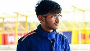 ഇന്ത്യന്‍ സിം റേസിങ് ചാംപ്യന്‍ഷിപ്പ്: സായ് പൃഥ്വി ചാംപ്യന്‍, മലയാളി താരം റണ്ണറപ്പ്