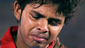 ഐപിഎല്ലിനെ പിടിച്ചുകുലുക്കിയ വിവാദങ്ങള്‍- ശ്രീശാന്ത് മുതല്‍ ഷാരൂഖ് വരെ, ശ്രീ രണ്ടു തവണ പെട്ടു!