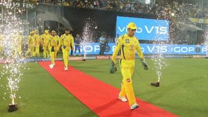 IPL 2020: സിഎസ്‌കെയിലെ കൂട്ട കൊവിഡ്- ടൂര്‍ണമെന്റ് റദ്ദാക്കുമോ? ആരാധകര്‍ക്കു നെഞ്ചിടിപ്പ്