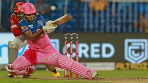 IPL 2020: സൂപ്പര്‍മാനായി വീണ്ടും സഞ്ജു, രാജസ്ഥാന്റെ കിങ് മലയാളി താരം തന്നെ- സിക്‌സറില്‍ സെഞ്ച്വറി!