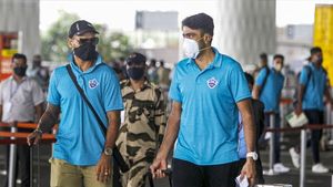 IPL 2020: 'കട്ടിലൊഴിയാന്‍' കാത്തുനിന്ന് അശ്വിന്‍, ഡല്‍ഹി ടീമിലെ ജേഴ്‌സി പോര്