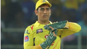 IPL 2020: ഹൈദരാബാദിനെതിരായ വിജയത്തിന് സഹായിച്ചതെന്ത്? വെളിപ്പെടുത്തി ധോണി