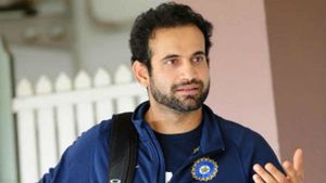 IPL 2020: കെകെആര്‍ ചാരമാകില്ലെന്ന് പ്രതീക്ഷിക്കുന്നു, ക്യാപ്റ്റന്‍സി മാറ്റത്തിനെതിരെ ഇര്‍ഫാന്‍!!
