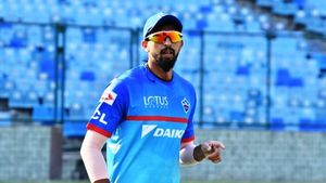 IPL 2020: ഇഷാന്ത് ശര്‍മയുടെ പകരക്കാരനെ തേടി ഡല്‍ഹി- സാധ്യത ഈ മൂന്ന് പേരില്‍ ഒരാള്‍ക്ക്