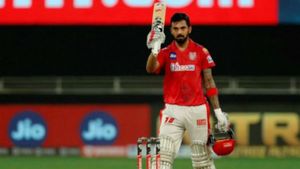 IPL 2020: ഒരുപാട് മത്സരങ്ങള്‍ തോല്‍ക്കുന്ന ടീമിന്റെ ഭാഗമാകുന്നത് കഠിനമെന്ന് രാഹുല്‍, വിമര്‍ശനം ശക്തം