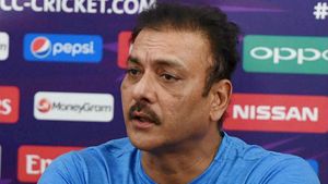 IPL 2020: ലോകത്തിലെ ഏറ്റവും മികച്ച വിക്കറ്റ് കീപ്പര്‍, അവന്റെ പ്രകടനം സൂപ്പറെന്ന് രവി ശാസ്ത്രി!!