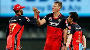 IPL 2020: 'ചിലപ്പോള്‍ ശരിയാകും ചിലപ്പോള്‍ പിഴക്കും', ടീം തന്ത്രത്തെക്കുറിച്ച് ക്രിസ് മോറിസ്
