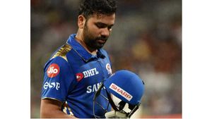 രോഹിത്തിന് പരിക്കല്ല! ആണെങ്കില്‍ അങ്ങനെ ചെയ്യില്ല- ഇന്ത്യ ഒഴിവാക്കിയതിനെതിരേ വീരു