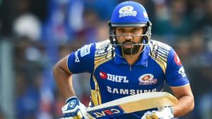 IPL 2020: രോഹിത് ശര്‍മക്ക് സീസണ്‍ നഷ്ടമാകില്ല, തിരിച്ചെത്തുക ഹൈദരാബാദിനെതിരേ
