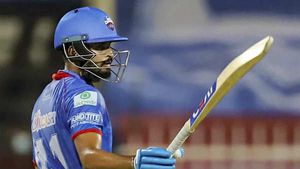 IPL 2020: ഷാര്‍ജയില്‍ റണ്‍മഴ, ത്രില്ലറില്‍ കെകെആറിനെ കീഴടക്കി ഡല്‍ഹി