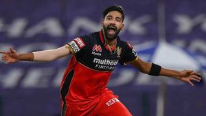 IPL 2020: ധോണിയുടെ അന്നത്തെ ഉപദേശം വഴിത്തിരിവായി, സ്വപ്‌നത്തെക്കുറിച്ച് മുഹമ്മദ് സിറാജ്