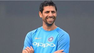 IPL 2020: പ്ലേയിങ് ഇലവനെ തിരഞ്ഞെടുത്ത് ആശിഷ് നെഹ്‌റ- ധവാനും കോലിക്കും ഇടമില്ല