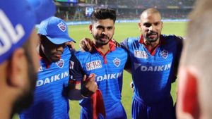 IPL 2020- ഡല്‍ഹി അടുത്ത സിഎസ്‌കെയാവും! ഇര്‍ഫാന്റെ ഞെട്ടിക്കുന്ന പ്രവചനം, മുംബൈ വിയര്‍ക്കും
