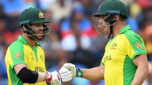 IND vs AUS: വമ്പന്‍ റെക്കോര്‍ഡിട്ട് ഫിഞ്ച്- വാര്‍ണര്‍ ജോടി, സച്ചിന്‍-സെവാഗ് സഖ്യത്തിനൊപ്പം