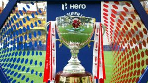 ISL 2020-21: 'തലയൂരി', ഐഎസ്എല്ലില്‍ പങ്കെടുക്കാന്‍ ബ്ലാസ്റ്റേഴ്‌സ് അടക്കം 5 ക്ലബുകള്‍ക്ക് അനുമതി