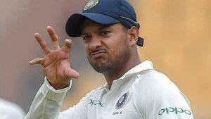 IND vs AUS: മായങ്ക് ബൗള്‍ ചെയ്തത് ഇതാദ്യമല്ല, രാഹുലും സ്‌റ്റോക്‌സുമെല്ലാം ഇരകള്‍!