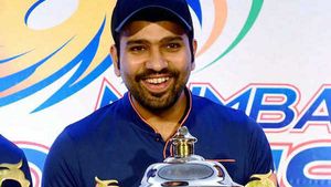IPL 2020- മുംബൈ അടാറ് ടീം തന്നെ, ടി20 ലോകകപ്പ് വരെ നേടാം!- പുകഴ്ത്തി മൈക്കല്‍ വോന്‍