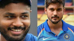 IND vs AUS: സഞ്ജുവിനും പാണ്ഡെയ്ക്കും പിഴച്ചതെവിടെ, തുടര്‍ന്നും കളിപ്പിക്കണോ? ചോപ്ര പറയുന്നു